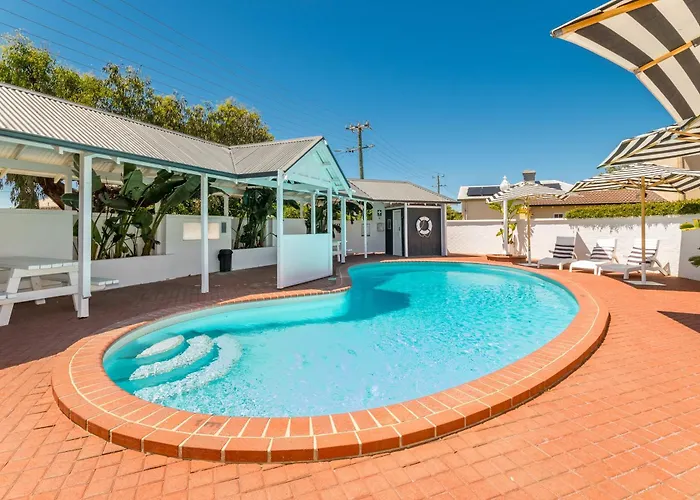 The Clifton Motel